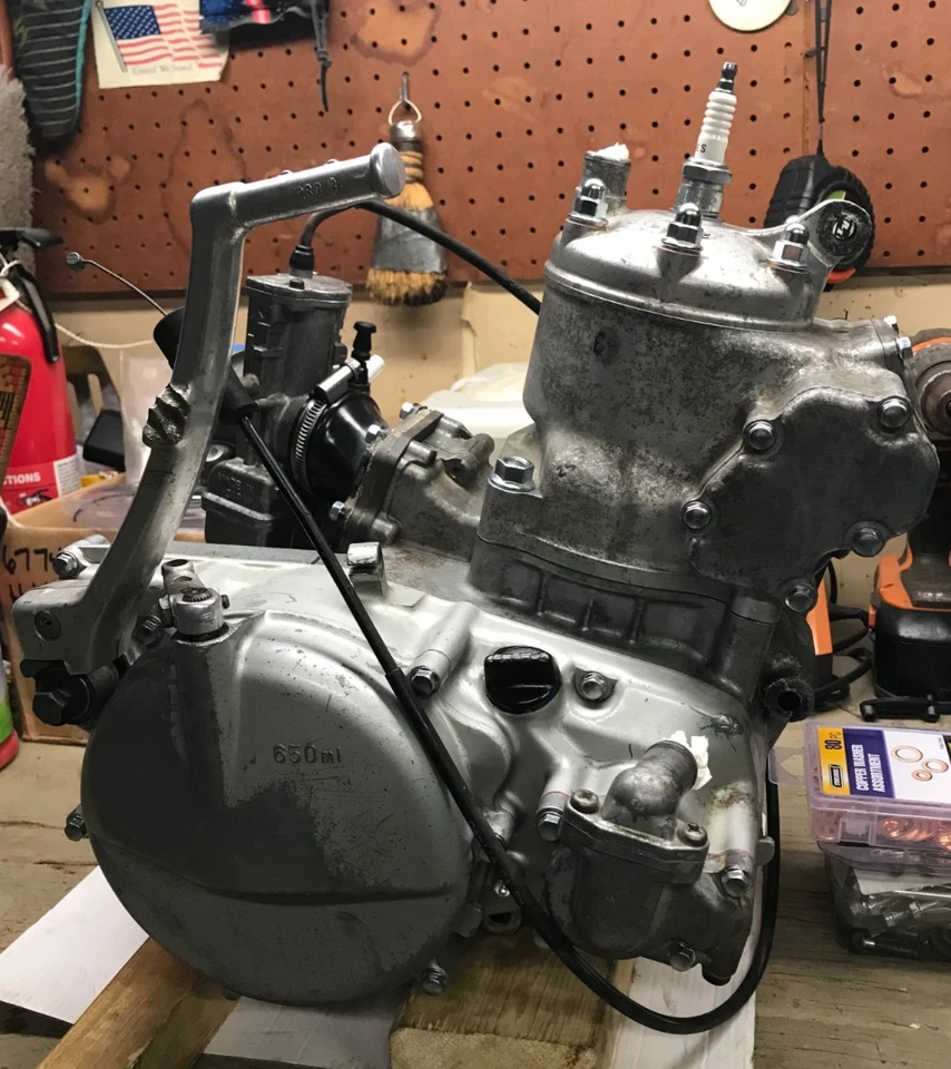 1992 Suzuki RM250 MOTOR **RUNS GOOD!!** +OEM MIKUNI CARB/REEDS ** 1989-1990-1991 - Image 4 of 4