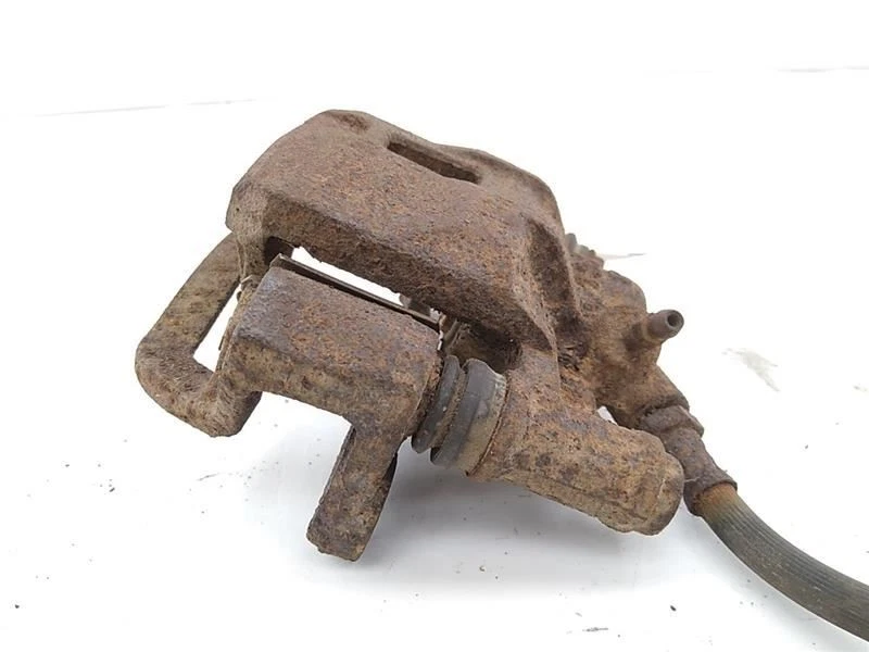 Pinza de freno trasera derecha para pasajero 91-99 Mitsubishi 3000GT / Dodge Stealth tracción delantera  Foto 3 de 4