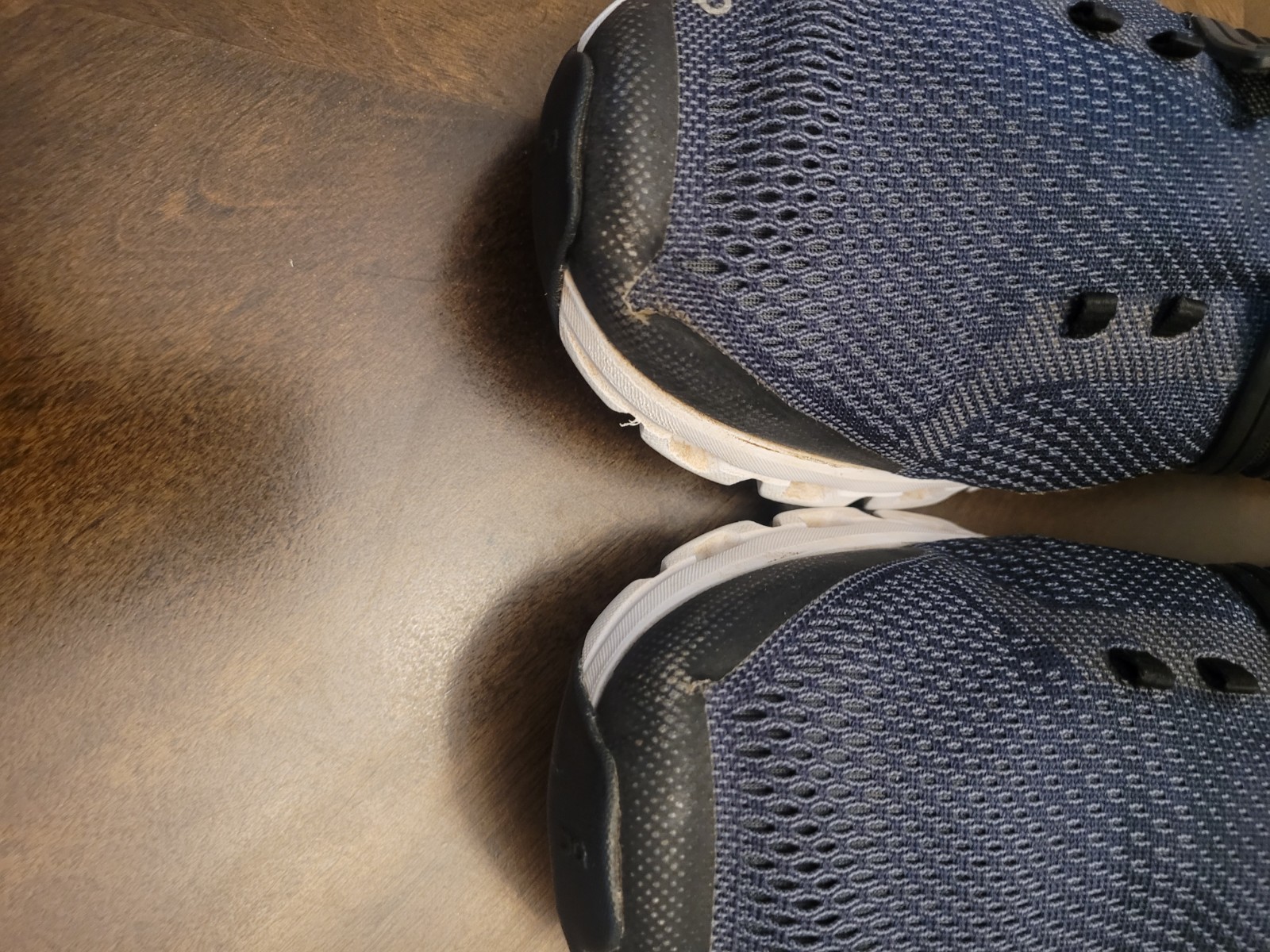 On Cloud Men's Cloudtec Lightweight Running Shoes… - image 4