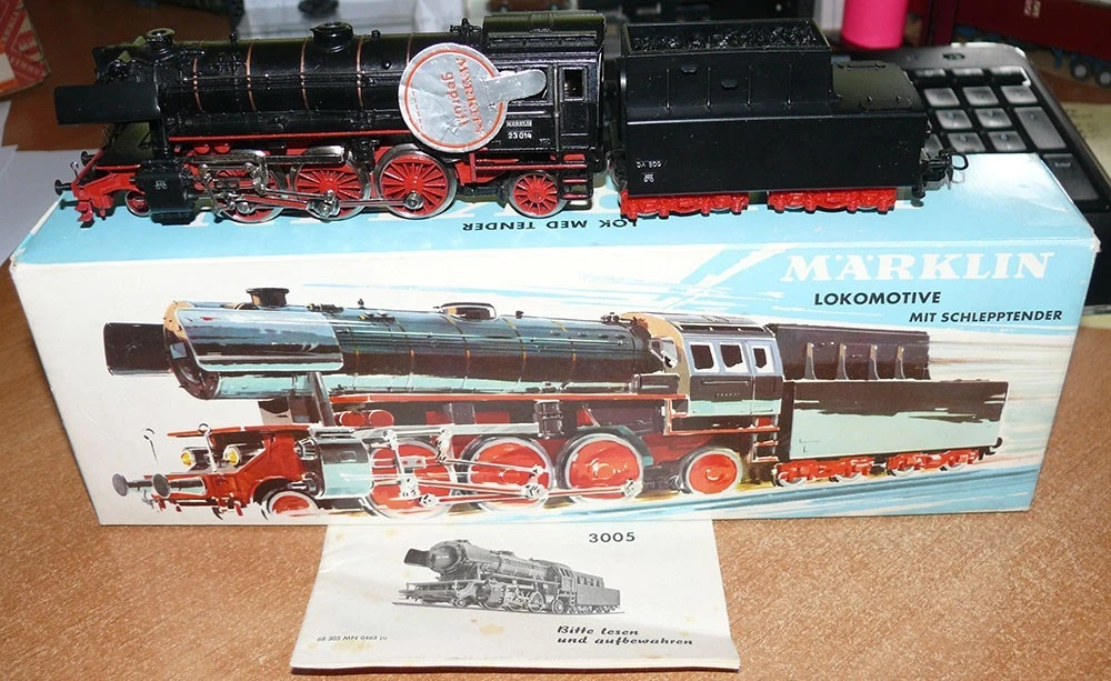 Märklin 3005 , Dampflok der DB , BR 23, neu ,Ovp Bj 61