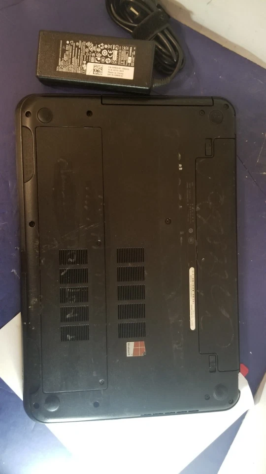 Dell Inspiron 15 3521-i3-3227u CPU-1.90Ghz-6GB RAM 500GB HDD NO OS W/DELL ADAPTE - Image 4 of 4
