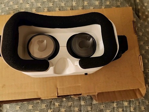 Set Of 2 VR Headset for iPhone and Android Devices GEMS Brand NIB - Picture 7 of 9