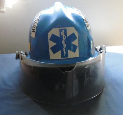 Vintage Blue Cairns & Brother EMERG. MEDICAL TECH. Helmet With Sheild & LINER
