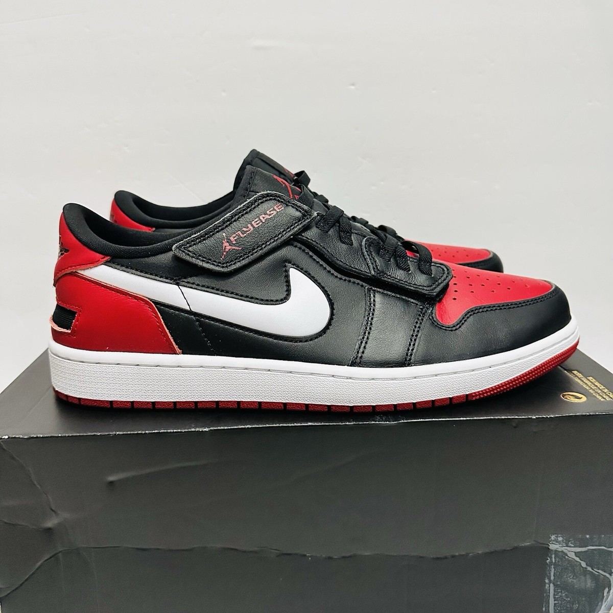 Men's Size 10 - Air Jordan 1 FlyEase Low Alternate Bred Toe