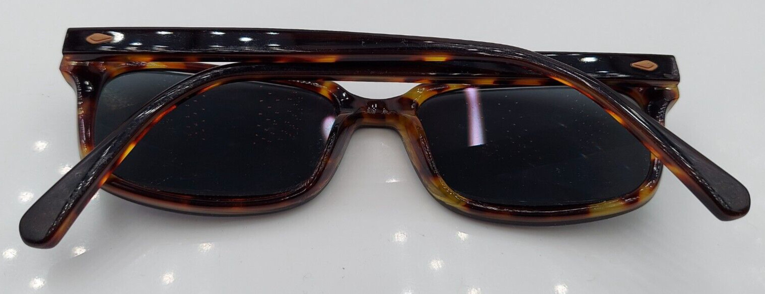 Dakota Smith Urban Brown Rectangular Sunglasses F… - image 7