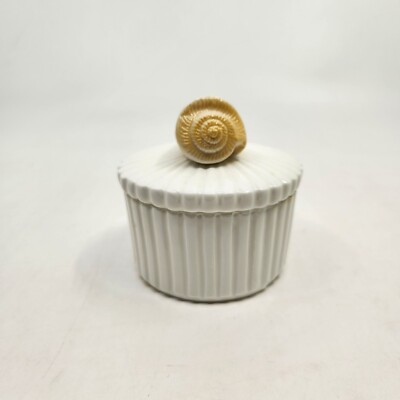 Vintage Beachcombers Genuine Bone China White Round Trinket Box Sea Shell Lid