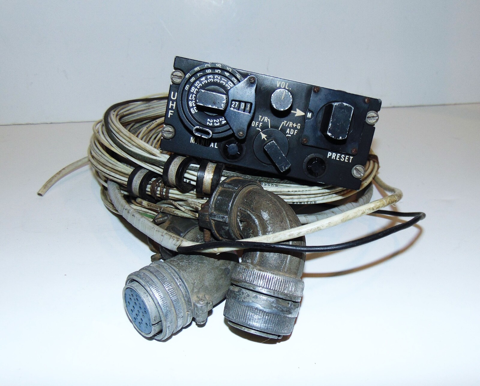 Military Aircraft  AN/ARC-27 UHF  Radio Control Head, Connectors, Wiring Harness