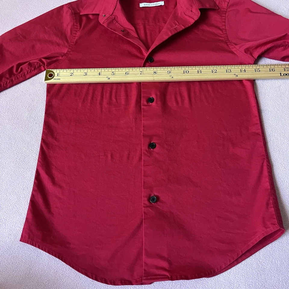 Camisa roja con botones elástica lisa calce ceñido Calvin Klein para niños talla 10 Foto 3 de 4
