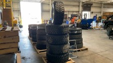 33x12.50r15 Mastercraft Mud Terrains On 15x8 Pro Comp 5x4.5 Wheels 170150