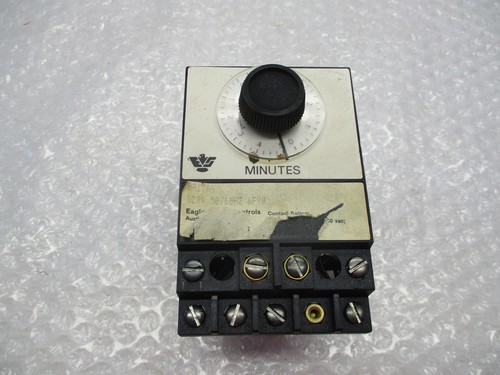 EAGLE SIGNAL CONTROLS BR17A6 TIMER (AS PICTURED) NSNP - Picture 2 of 4