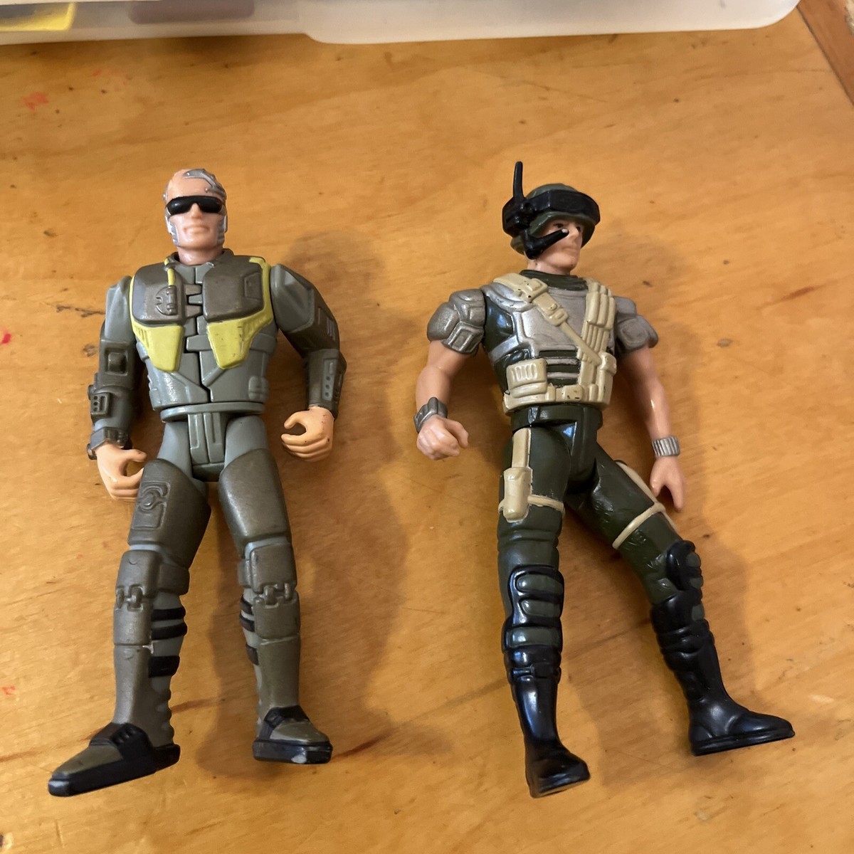 2 Kenner Space Marine Bishop Action Figure Vintage g13 | eBay