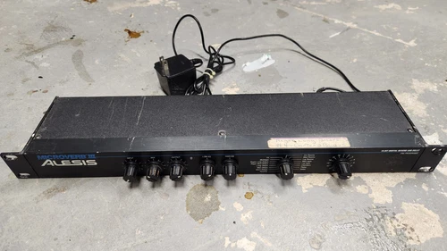 Alesis Microverb III Digital Reverb w/ PSU Micro-verb Three 3 FX U245459
