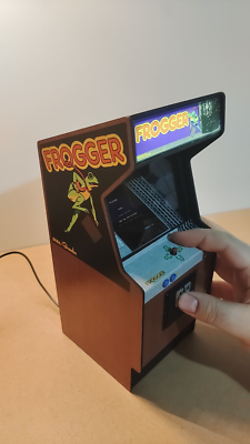 arcade friends VS-1P 乳白緑 Amazon.com: Doc and Pies Arcade