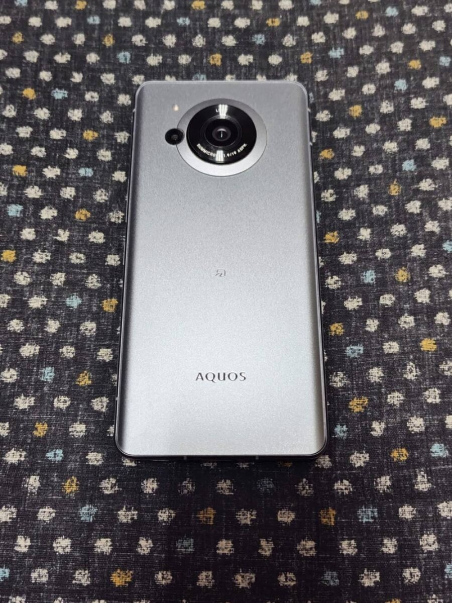 SHARP AQUOS R7 Silver A202SH Silver SoftBank Smartphone SHARP AQUOS R7 Silver A202SH Silver SoftBank Smartphone