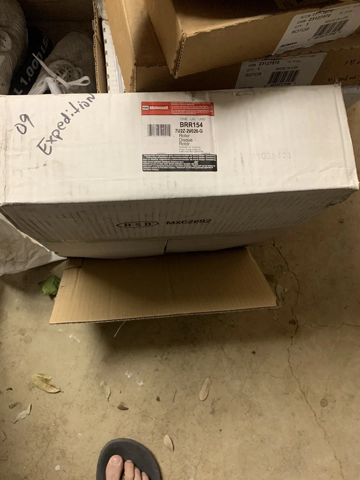 Par de frenos de disco traseros Expedition Navigator 2007 pieza OEM Ford Foto 4 de 4