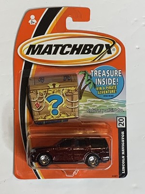Matchbox Lincoln Navigator 20 Treasure Inside Dark Red 2004 New In Package