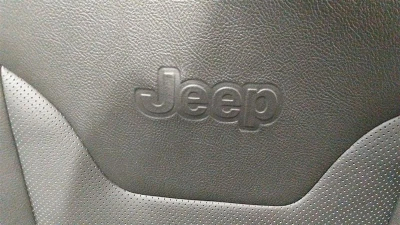 Jeep Compass 2017-21 par de asientos con canastilla de cuero para pasajero delantero 2196905 Foto 2 de 4