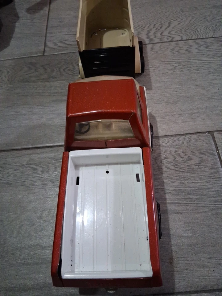 Tonka Stables Truck and Trailer Rare Vintage 1970s Tin Toy With 1 Horse - Image 3 of 4