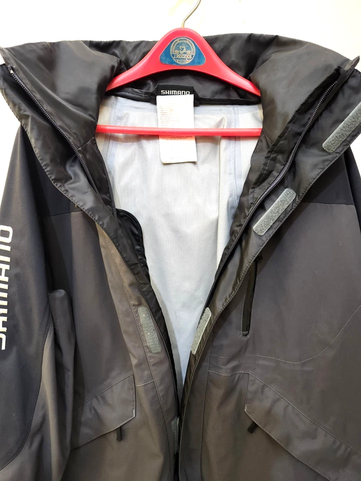 Shimano Fishing Dryfender  Waterproof Windproof Rain Jacket Mens Large  Charcoal - Image 2 of 4