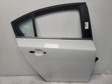 Porte arrière et accessoires Chevrolet CRUZE