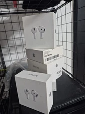 Apple AirPods (4th Gen) MXP63LL/A (A3050 A3053 A3058) Earbuds w/ Charging Case