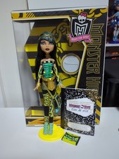 Monster High Schools Out Wave 2 Cleo con scatola
