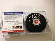 Mark Giordano Signed Calgary Flames Hockey Puck PSA DNA COA Autographed g