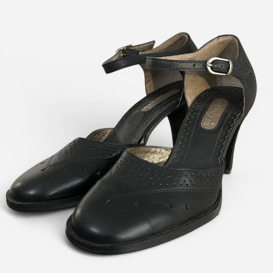 Danelle Cuero Genuino Negro Perforado Clásico Retro Puntera Cerrada Tacones Talla 7M Foto 2 de 4