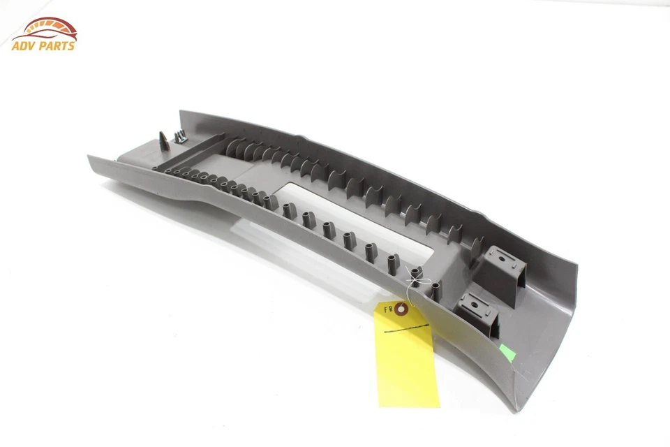 Chevrolet Express 3500 2500 2016-2024 lado derecho pilar B cubierta superior OEM Foto 4 de 4