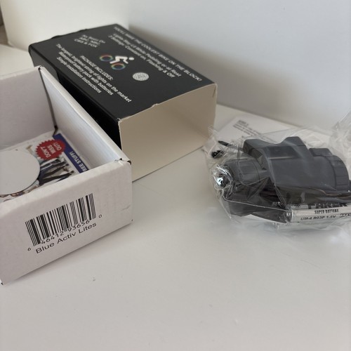 Activ Lites 2 Units LED Bike Wheel Lights w Batteries Incl. New 1 Green, 1 Blue - Picture 4 of 7
