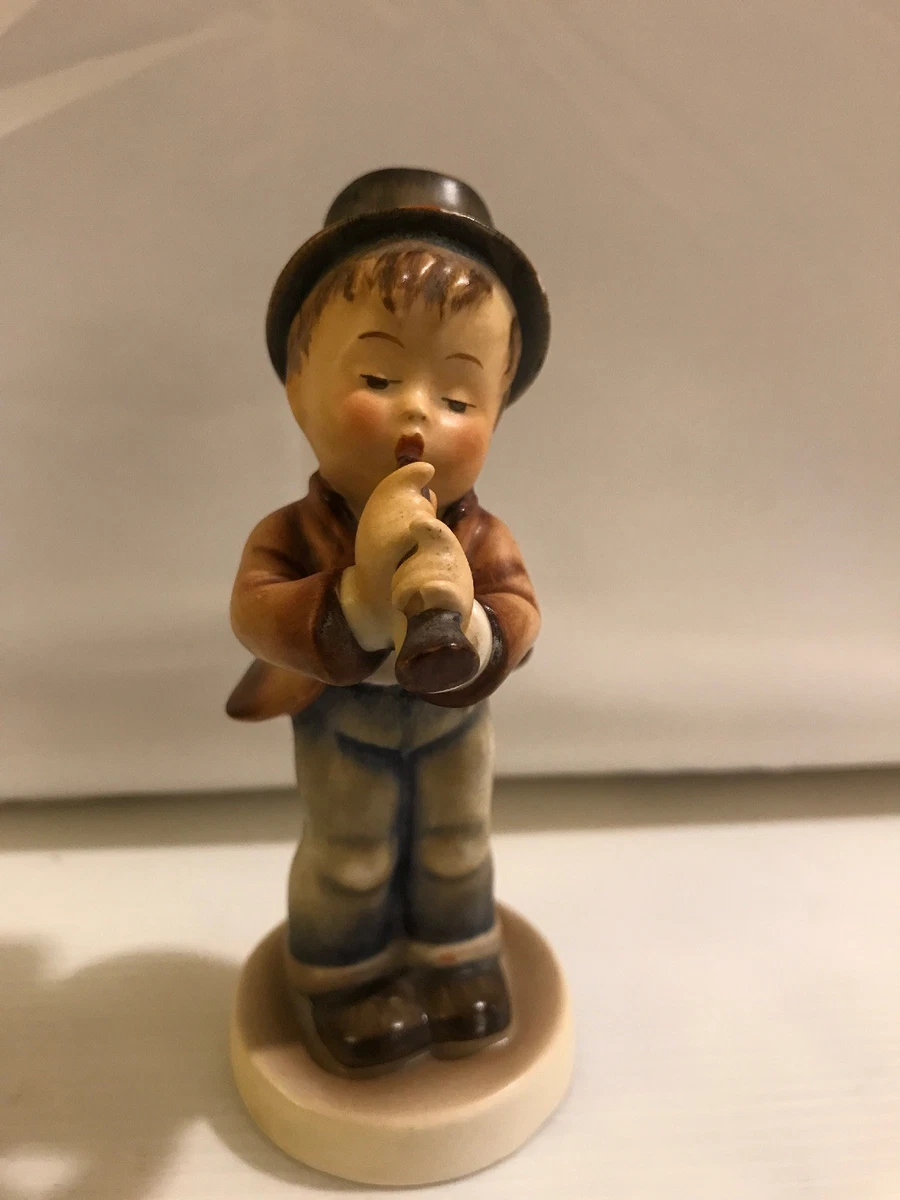 Hummel 85 0 Serenade TMK2 Boy Wearing Top Hat Playing Horn 4 3 4