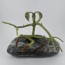 The Noble Collection Bendable Bowtruckle Pickett Fantastic Beasts 7" tall