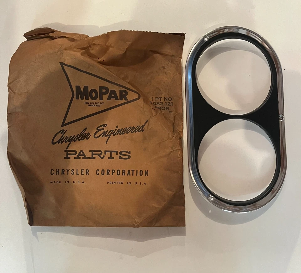 Molduras de farol antigas novas 1960-62 modelos Plymouth Valiant #2082120&2082121 - Imagem 2 de 3