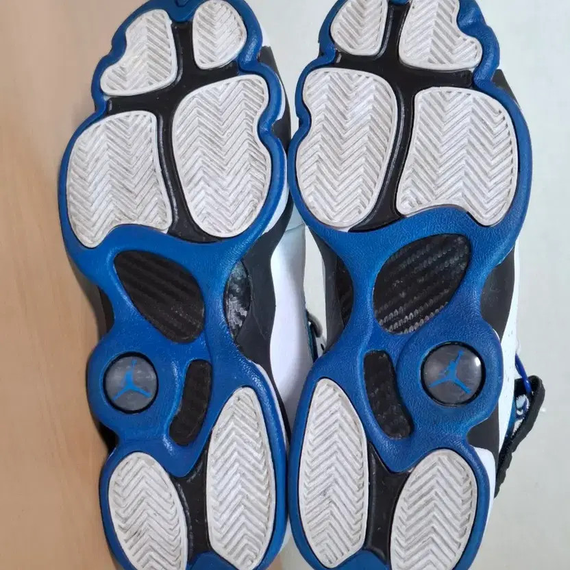 Nike Air Jordan 6 Lennox Sneakers - 240 Size, Lightly Used thumbnail 9