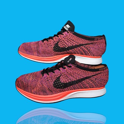 Nike 526628-008 Flyknit Racer Acai Berry Men display picture 1