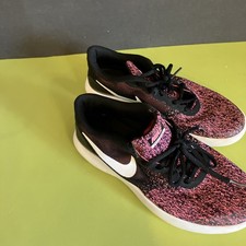 Nike Flex Contact 917917-001 Youth Sz. 7 Black / Fuchsia EUC