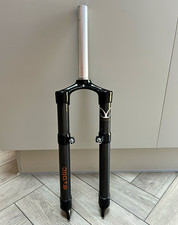 Carbon cycles Exotic carbon MTB forks , Disk & Rim brake compatible.