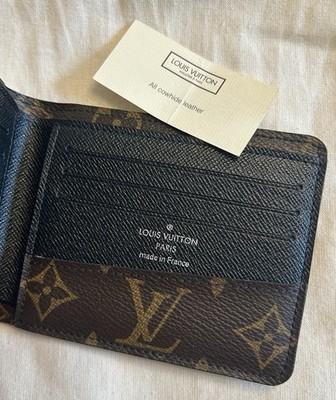 Louis Vuitton Men s Bifold Wallet Brown Lightly Used