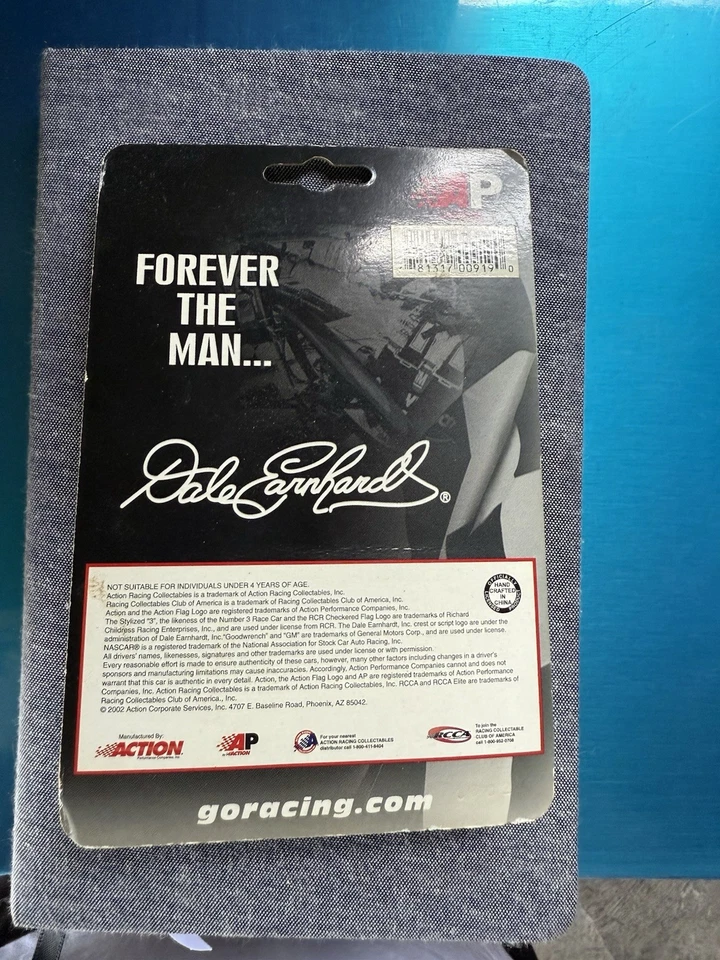 NASCAR ACTION Escala 1:64 Stock Car Forever the Man... Dale Earnhardt  Foto 4 de 4