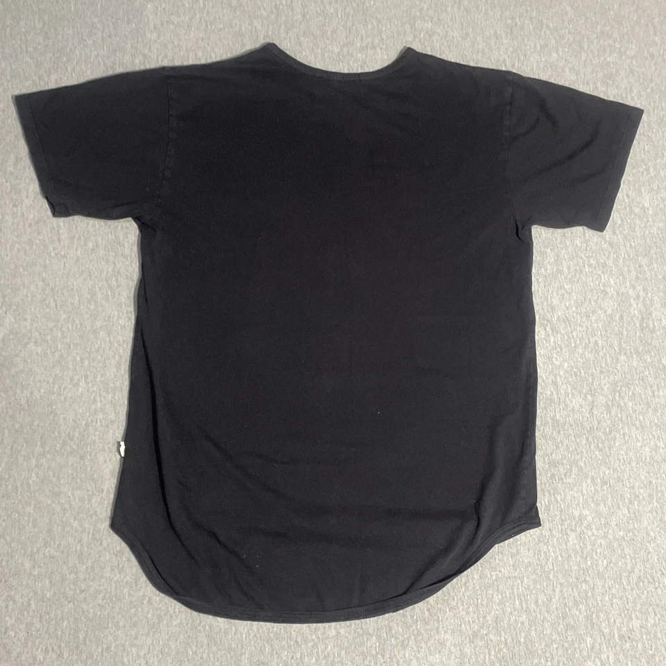 Camiseta grande EPTM para hombre negra ropa de calle dobladillo redondeado talla L manga corta doble Foto 2 de 4
