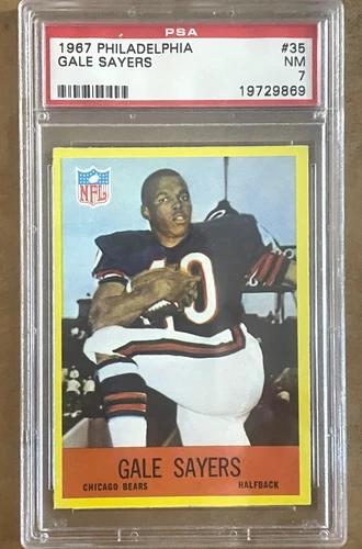 1967 Philadelphia - Gale Sayers #35 PSA 7 Chicago Bears HOF RB