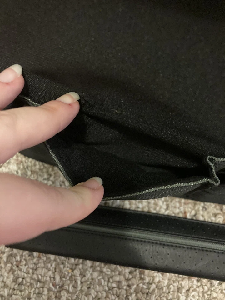 Bose SoundDock Portable Black Travel Bag Carrying Case w/ Padded Shoulder Strap - Image 4 of 4