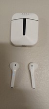 Image of Akai Wireless Bluetooth Earbuds With Charging Case White (A61058) £42