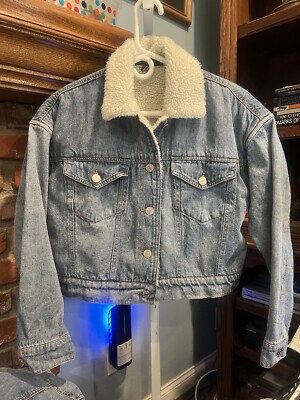 Women's Forever 21 Cropped Blue Denim Jean Jacket Size Small