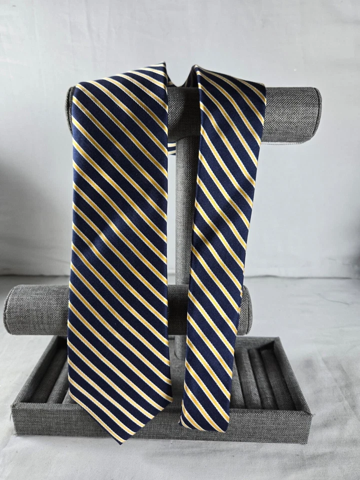 Tommy Hilfiger Diseñador Formal Para Hombre Corbata Cuello Ancho Azul Marino Dorado Rayas Clásica Foto 3 de 4