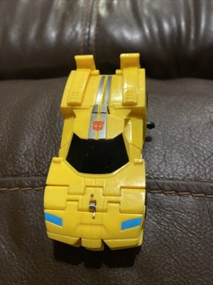 Transformers Earthspark Flip Changer Bumblebee