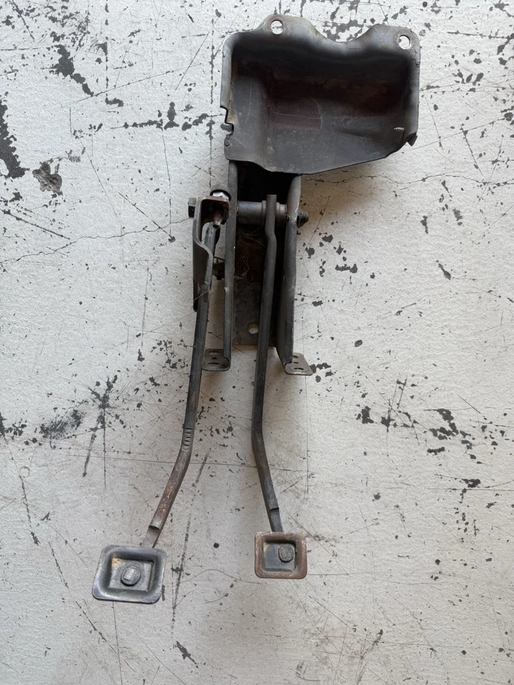 Conjunto de pedais 1970-77 AMC Hornet Gremlin 4 velocidades raro - Imagem 3 de 3