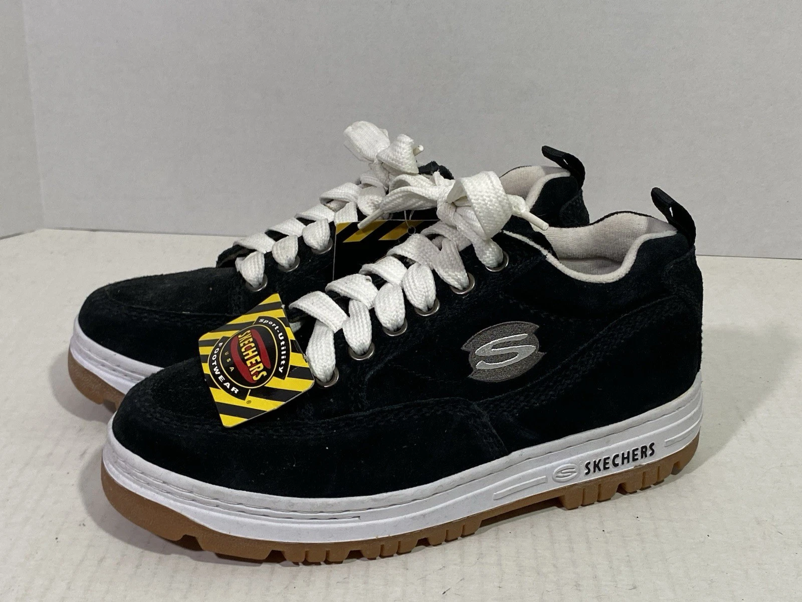 Vintage 1995 Skechers Sport Utility Black Suede Trail Shoes Gum Sole New w/ Tags