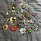 Lot Of 23 Vintage Pin Brooches Costume Jewelry Rhinestones Signed Unsigned