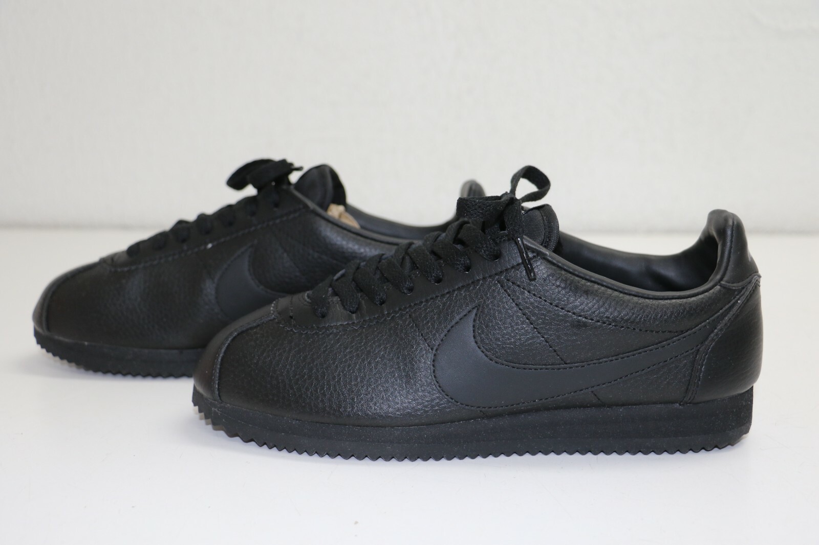 Size 9.5 - Nike Classic Cortez Black 